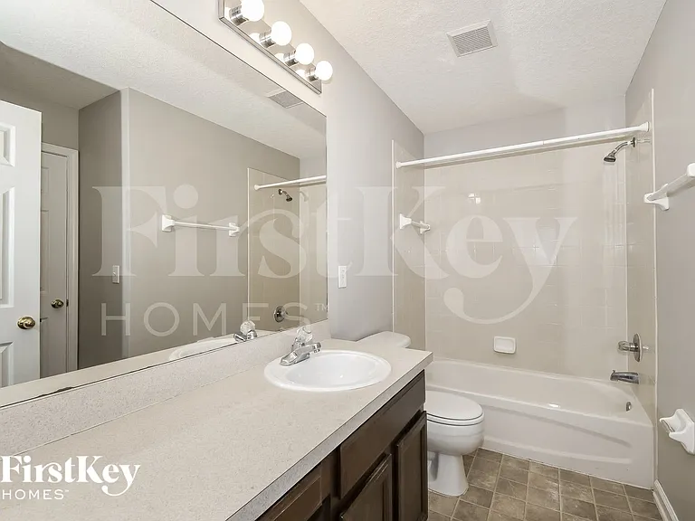13940 Fish Eagle Dr E — Photo 14