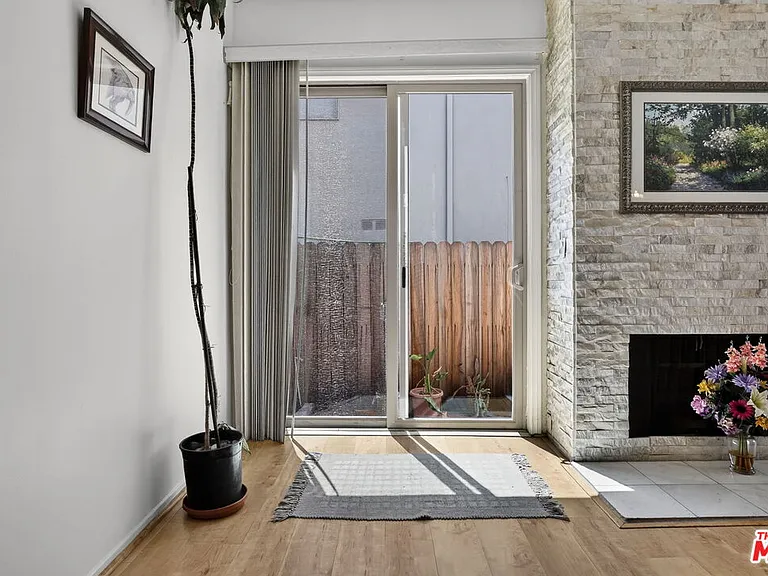 184 N Crescent Dr — Photo 18