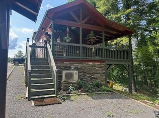623 Overlook Dr, Spruce Pine, NC 28777
