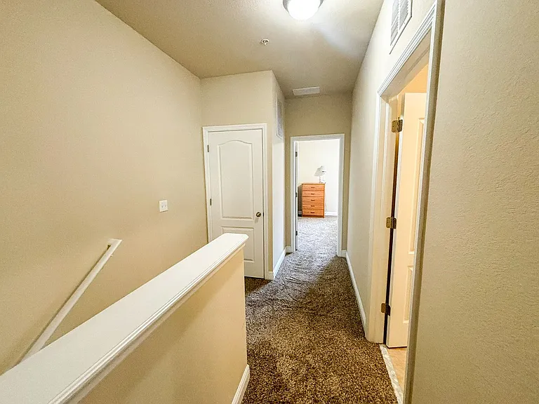 2954 SW 35th Pl #60 — Photo 15