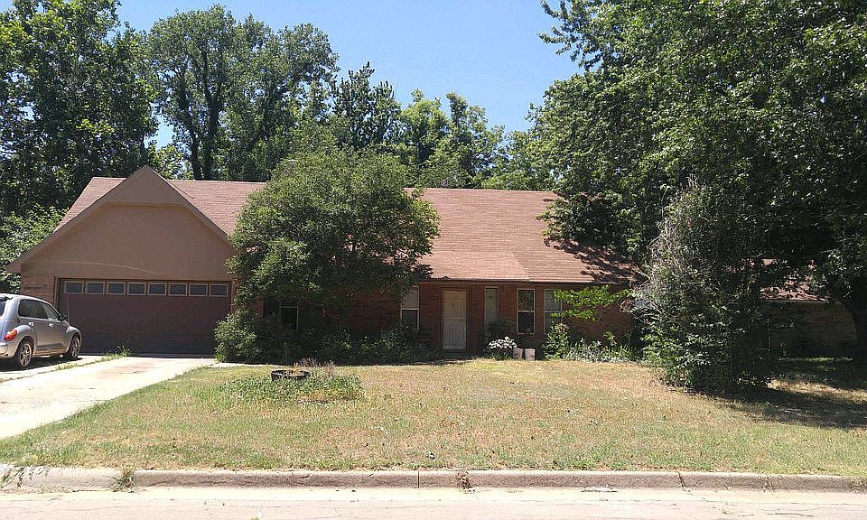 1st image of 1716 Fairfield Dr