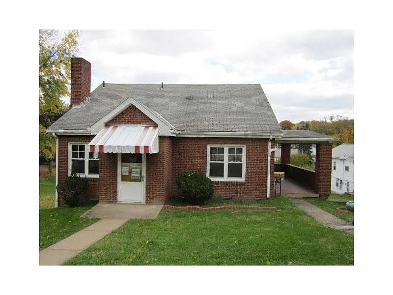 134 McGiffin Ave photo 1