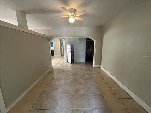 3rd image of 612 26th St W #6121-4
