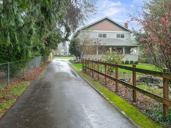 15808 SE Arista Dr, Milwaukie, OR 97267