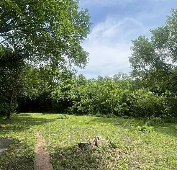 300 S Madison Com Bills Flt #COM BILLS MHP LOT — Photo 2