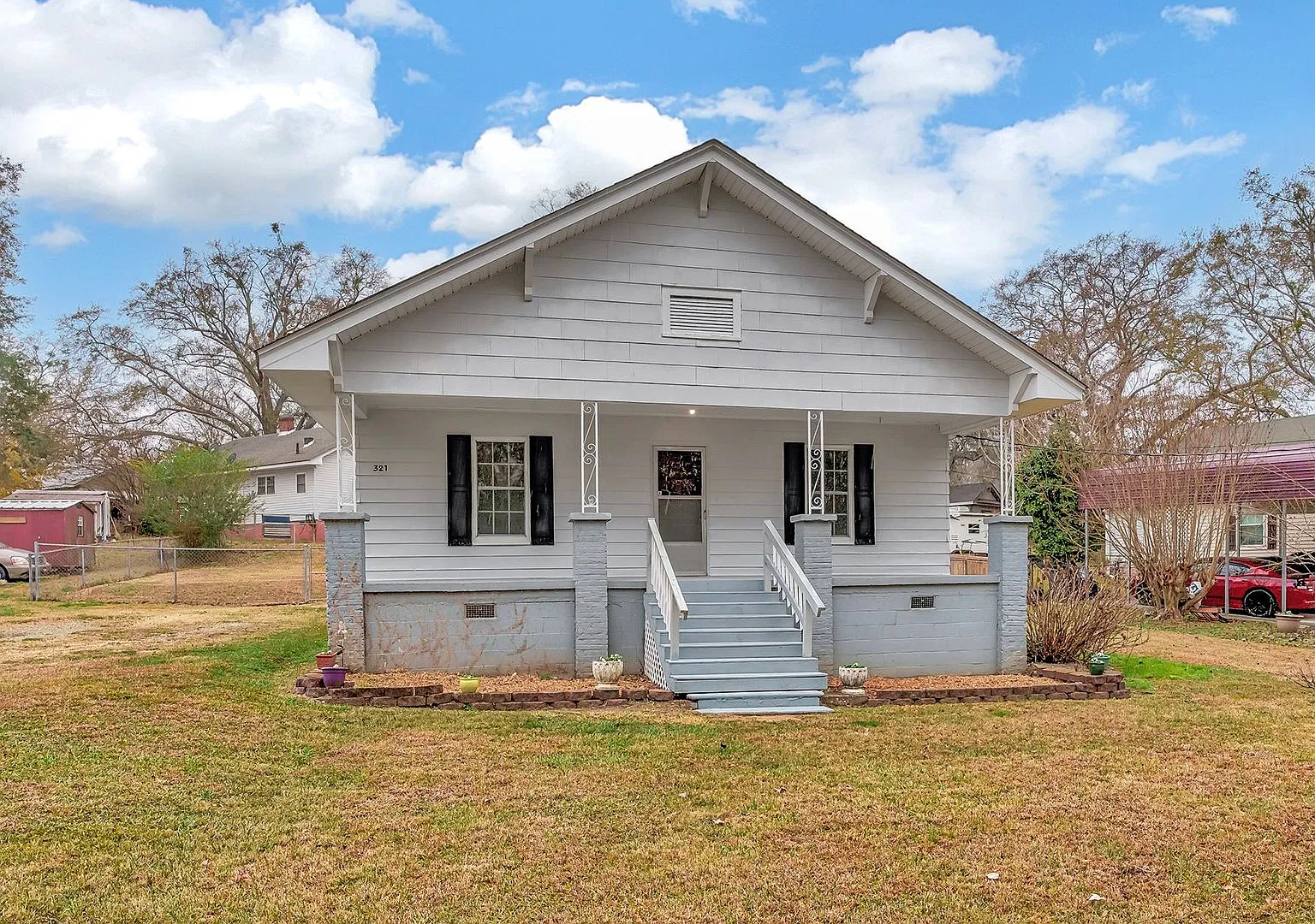 Charming 2-Bedroom Home in Arcadia with Updated Kitchen and Fenced Backyard! — Photo 1