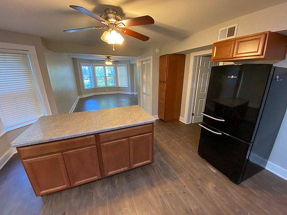 5th image of 1238 W Winnemac Ave #B
