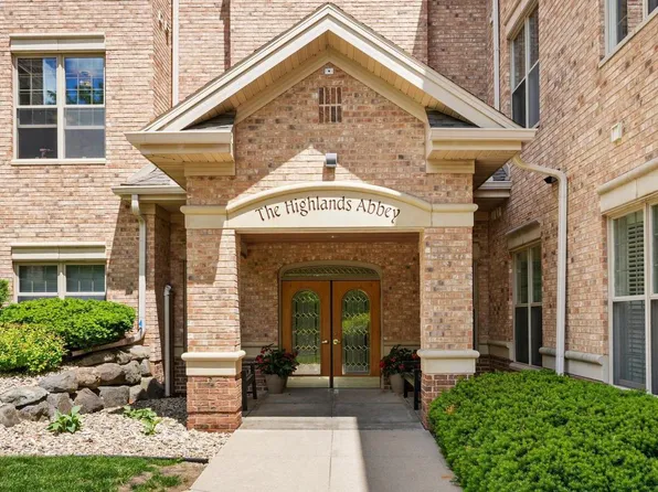 5418 Old Middleton Road #201, Madison, WI 53705