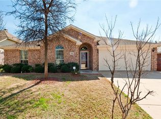 2420 Briar Forest Dr, Denton, TX 76210