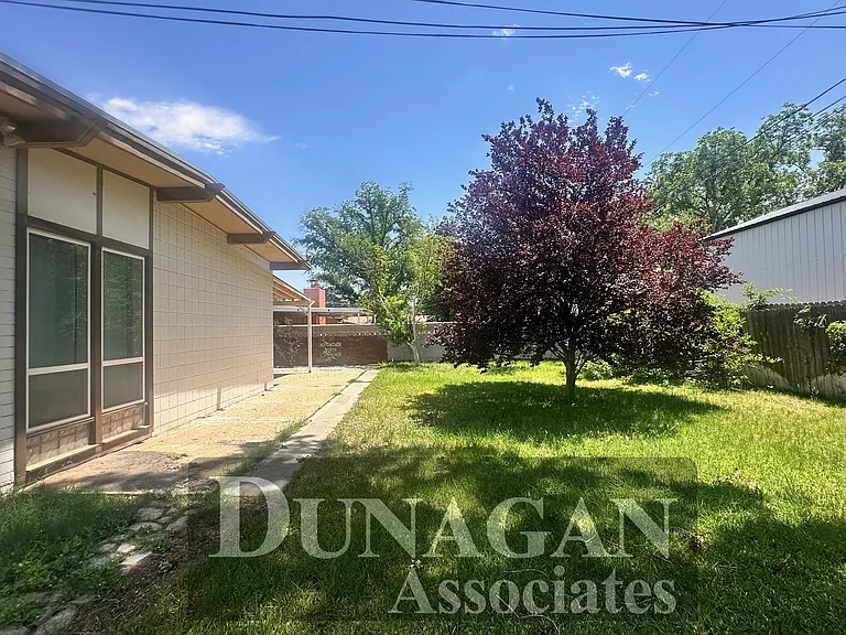1207 Bryan Cir — Photo 10