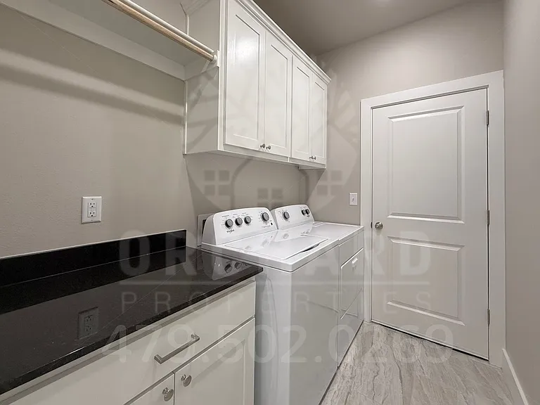 2007 E Brookview Dr — Photo 24