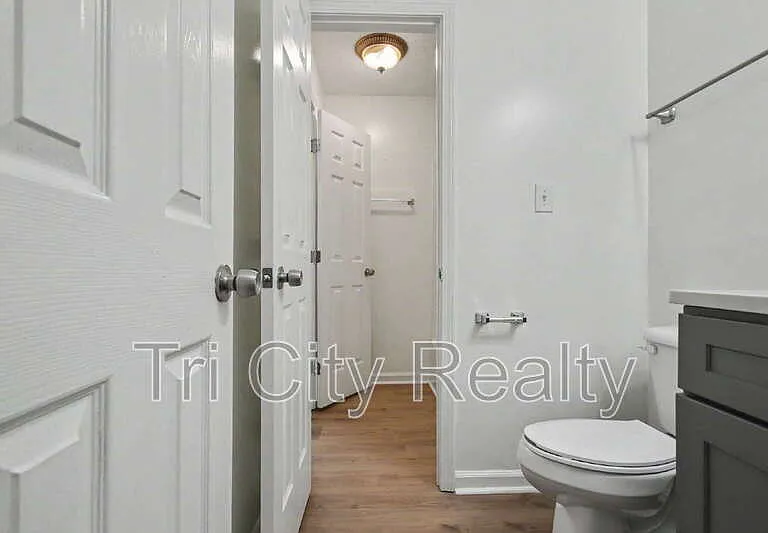 150 Chase Ct — Photo 27