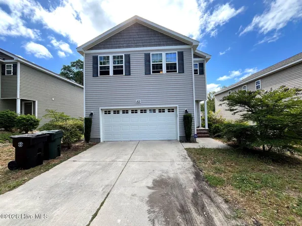 203 S Pine St, Aberdeen, NC 28315