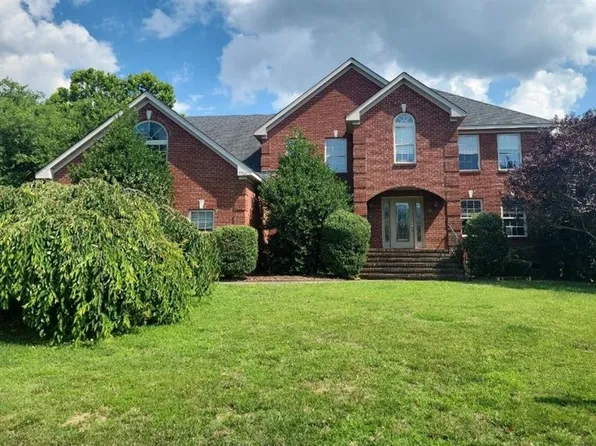 2968 Bruce Sta, Chesapeake, VA 23321