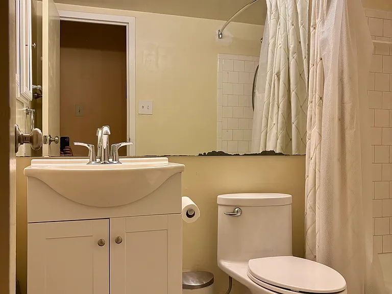 18617 Walkers Choice Rd #1 — Photo 6