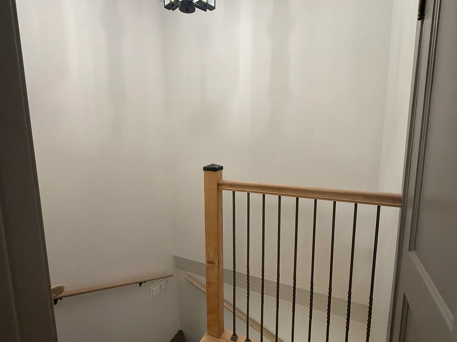 4 bed, 2400 sqft, $5,500 — Photo 4