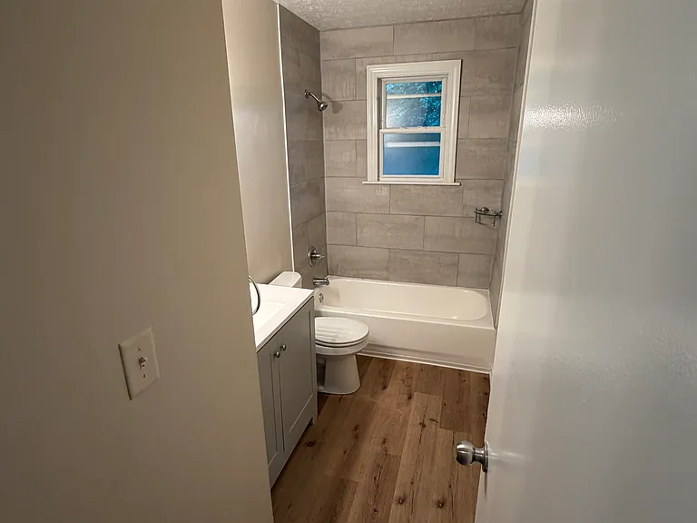 6408 Riverdale Rd — Photo 9