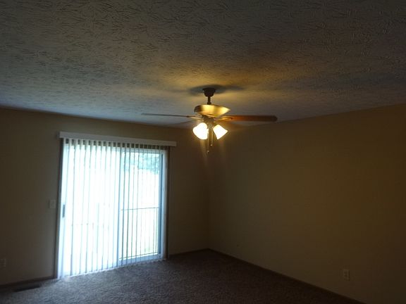 2nd image of 1097 Sheffield