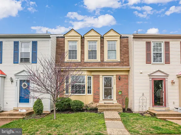 10322 Colony Park Dr, Fairfax, VA 22032
