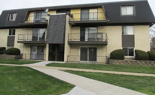 1st image of 11123 S 84th Ave APT 1B