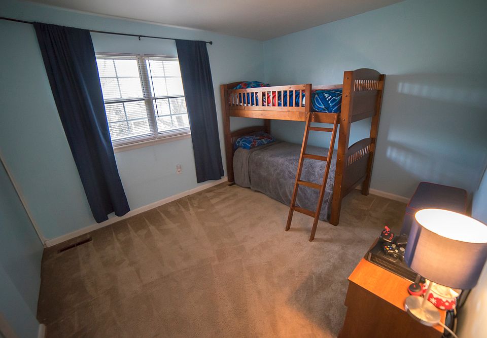 1st image of 580 Belmawr Pl