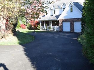106 Dellview Ct, Greensburg, PA 15601