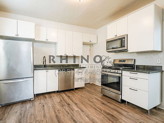 2nd image of 807 20th St #A