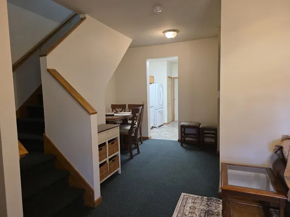 709 W Main St, Urbana, IL