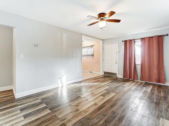 3rd image of 1629 Windemere Dr