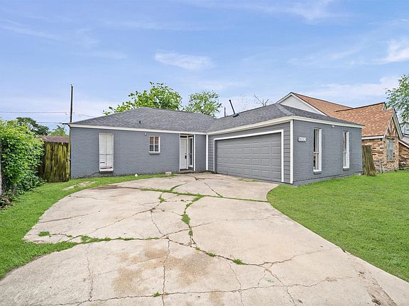 3rd image of 17006 Hall Shepperd Rd