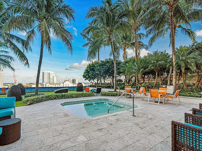 550 Okeechobee Blvd #1809 — Photo 49