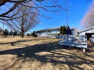 13376 N Adams Rd, Addison, MI 49220