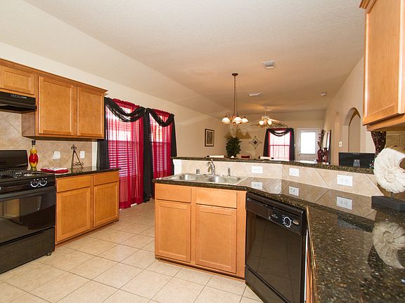 4th image of 32335 Golden Oak Park Ln