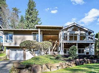 18422 NE 15th Pl, Bellevue, WA