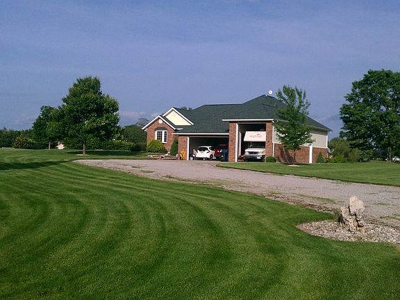 Studio/Office View
						:
						Also great family/entertainment room with sound panels