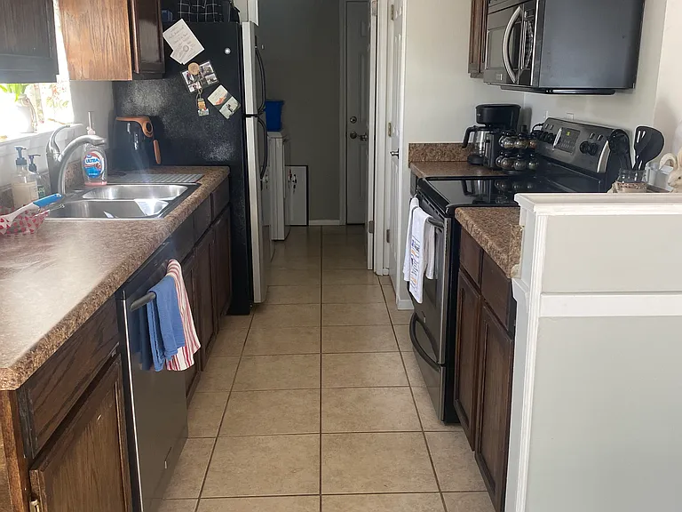 431 Malden Dr — Photo 4