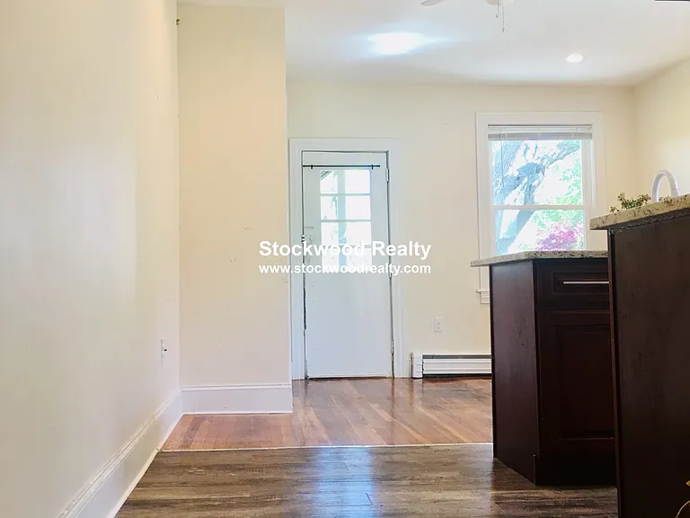 90 Lyndhurst St #4 — Photo 19
