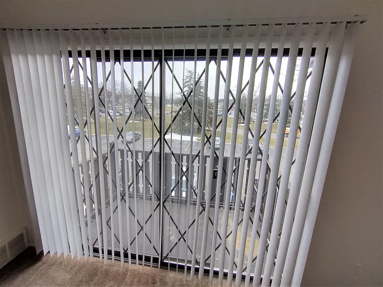 Charter Oaks Apartments — Photo 41