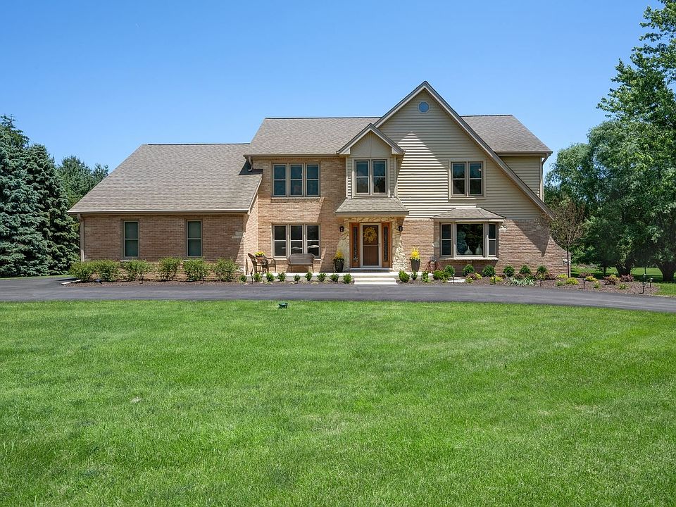 1st image of 5N601 Chambellan Ln