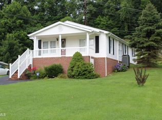 791 N Kentucky St, Pennington Gap, VA 24277