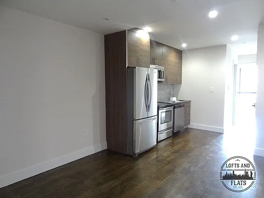 Rented by Lofts and Flats LLC | media 2