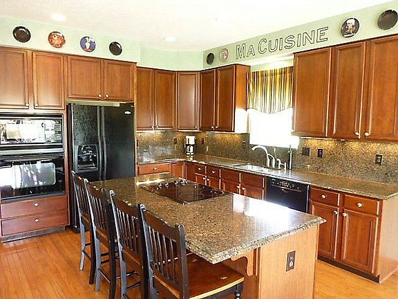 4th image of 6531 Walden Ct