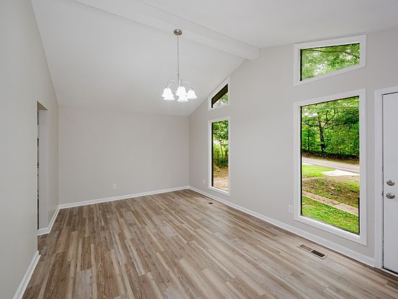 4th image of 5995 Amber Hills Rd