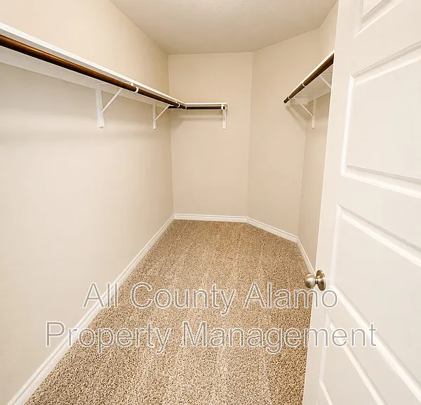13710 Aria Cv — Photo 14
