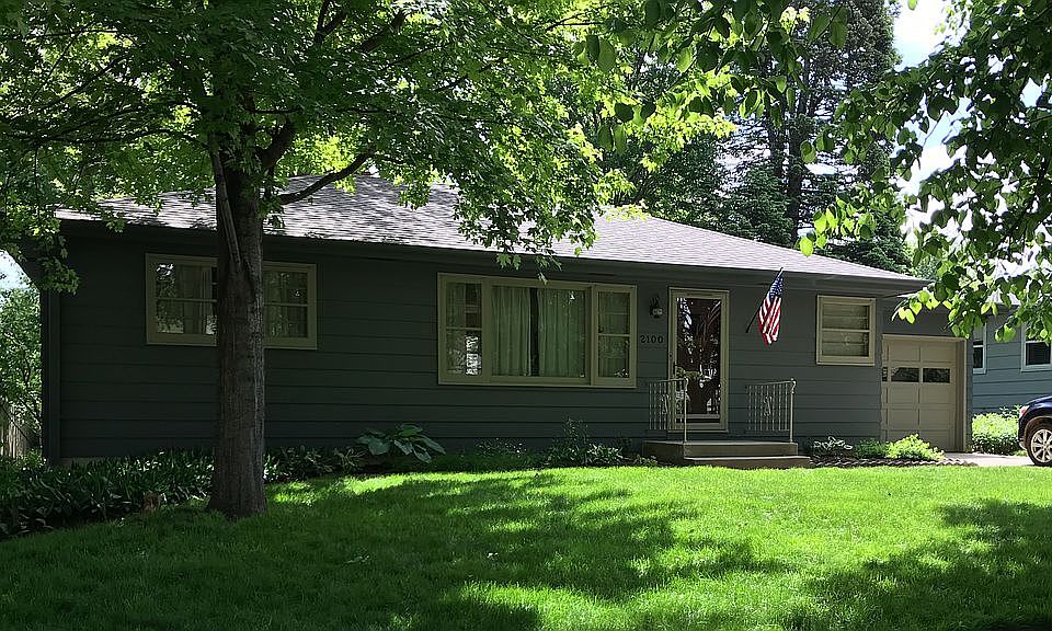 2nd image of 2100 S Holly Ave