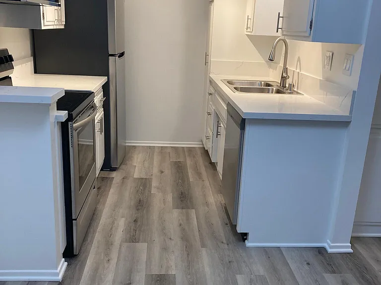 1Bed + 1 Bath Kitchen - Unit 103