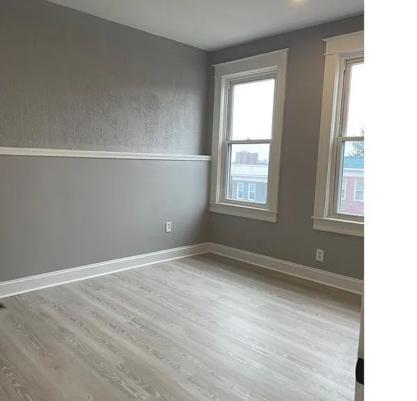 799 Linnard St — Photo 12
