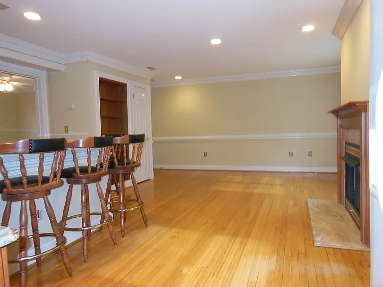 1412 N Rolfe St #5 — Photo 7