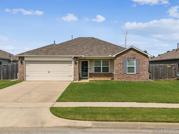 1212 E Quincy St, Broken Arrow, OK 74012