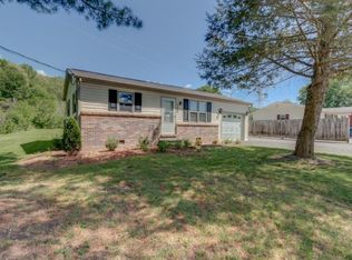 220 Lovers Ln, Elizabethton, TN 37643